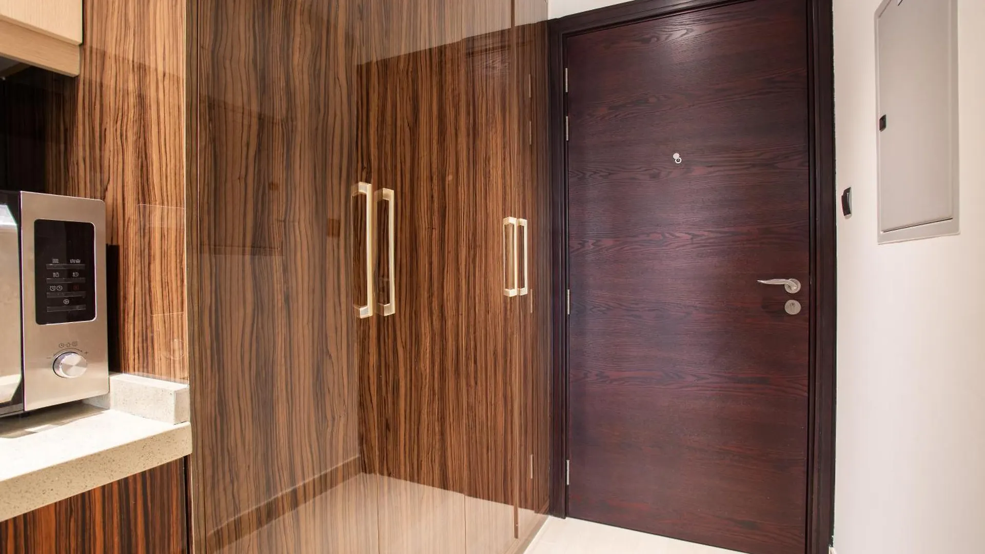 Modern Studio Elite Downtown Residence 1 Dubai 0*,