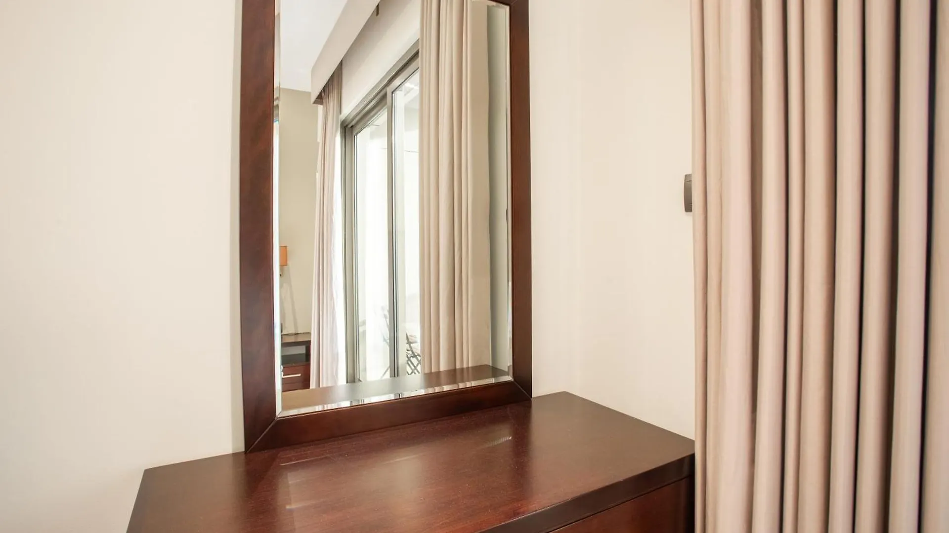 Modern Studio Elite Downtown Residence 1 Dubai Appartement