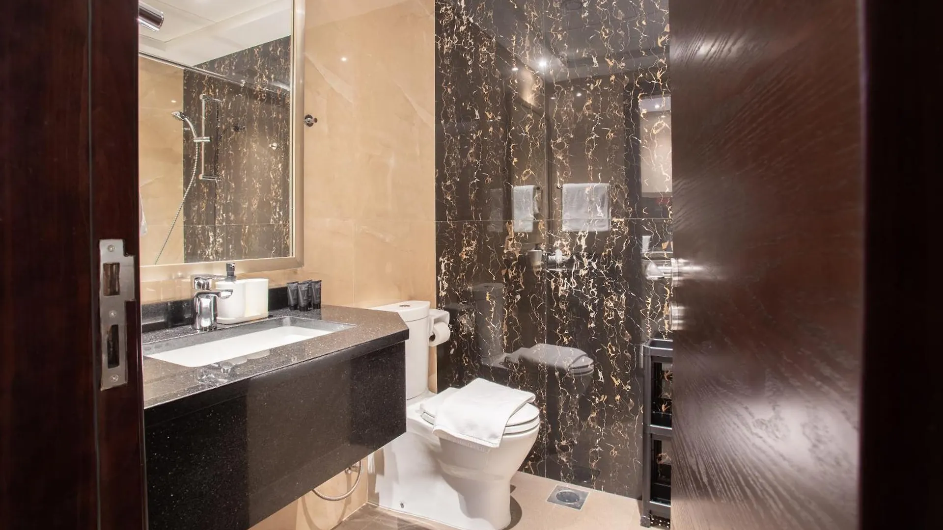 Modern Studio Elite Downtown Residence 1 Dubai Apartment